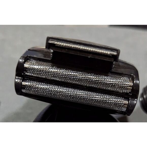 NWOT No Brand Men's Rechargeable Dual Blade SS Foil Head Wet/Dry Shaver/Trimmer - Picture 3 of 9